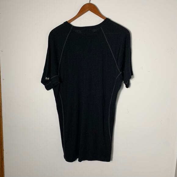 Mens Icebreaker Skin 200 Crewneck Tshirt Black Size XL EUC! - Picture 3 of 4